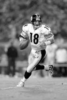 Chapter 9 MIKE TOMCZAK Quarterback, 1993-1999 The Game: October 7, 1996 vs.