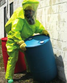 164 Hazardous Materials Awareness and Operations Figure 7-7 Vapor-protective clothing retains body heat, so it also increases the possibility of heat-related emergencies among responders.