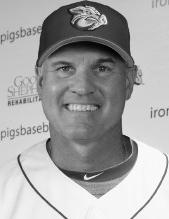 The Salem, Oregon native began his managerial career with Seattle s Class-A clubs in the California League, Riverside in 1995 and Lancaster in 1996.