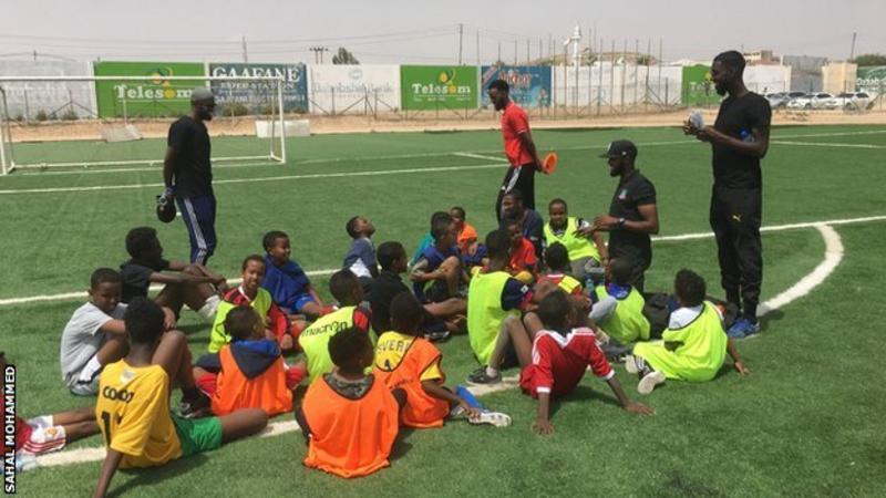Somaliland: Starting a national team in a country that doesn't exist By Robert Kidd Football writer Children at training at the Somaliland Football Academy Like most football-obsessed kids, those