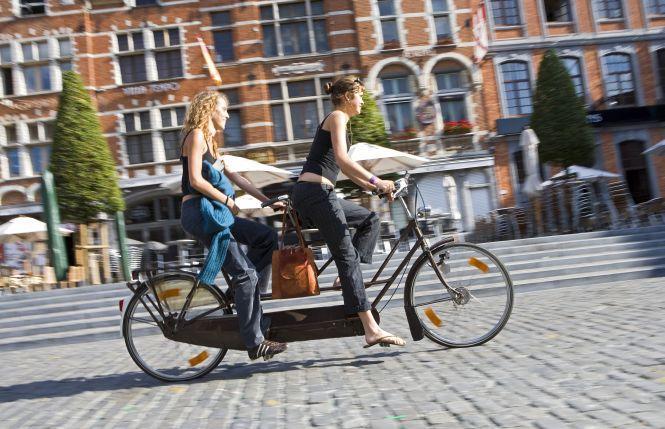 Introduction: sustainable urban mobility Stimulating active mobility Health benefits of physical activity Benefits for transport-related walking and cycling Safety is a key consideration