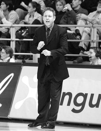 EMU Basketball: A History of Coaching Excellence LEADING THE WAY IN THE NCAA DIVISION I