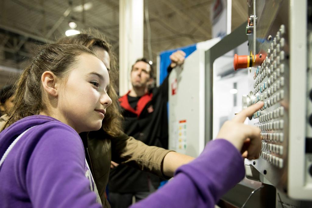 SKILLS ONTARIO COMPETITION ELEMENTARY WORKSHOPS $50,000 VALUE BRAND RECOGNITION LOGO PLACEMENT ON: Signs related to the Elementary Workshops All electronic signs at the Skills Ontario Competition The