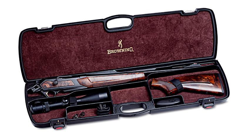 Shotgun Browning Maral The outstanding carry case, above, comes as standard.