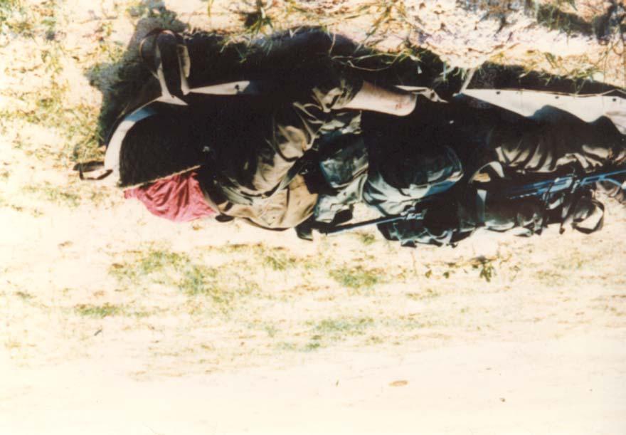 7C-8 Dead paratrooper on makeshift