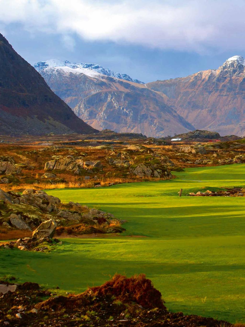 ON SITE Polar style Adam Lawrence returns to the Lofoten Links in Norway after