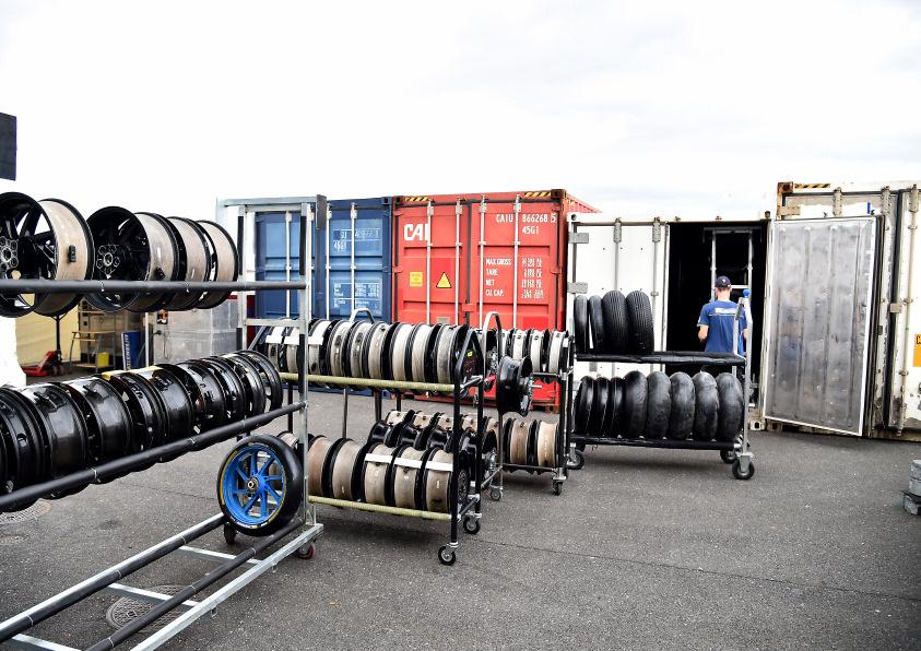 SHIPPING From Clermont-Ferrand to the ends of the earth s Video cédric garde Regardless of whether they are racing in Europe or on the other side of the world, MotoGP s riders always use tyres, all