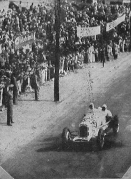The picture shows Manuel de Teffé, one of the first Brazilians to race in Europe, in his Alfa Romeo "Monza". Note the riding mechanics, a custom at that time already long gone in European racing.