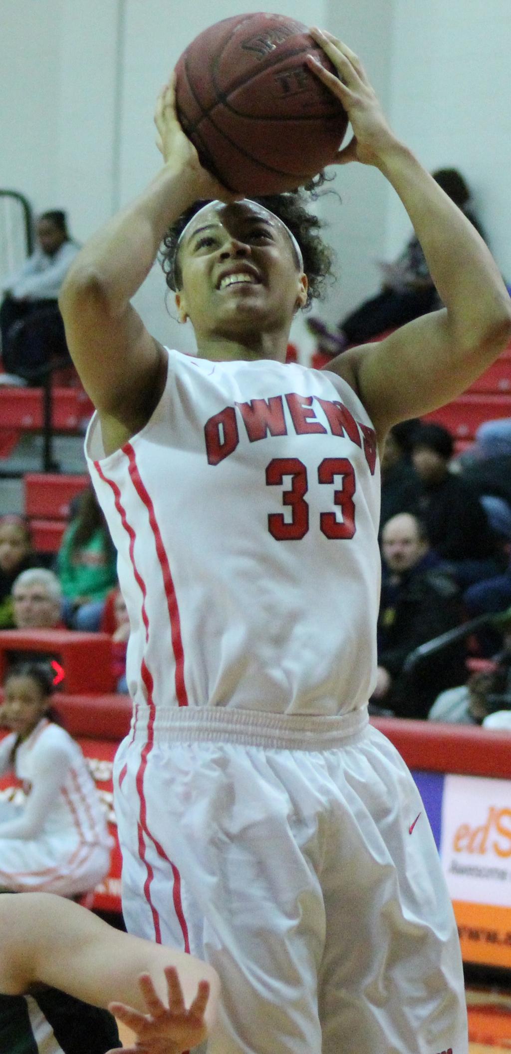 ASHLEY TUNSTALL 5-10 JR. F DAYTON, OHIO (HUBER HEIGHTS WAYNE) (OWENS CC) PRIOR TO BGSU Attended Owens CC for two years, averaging 12.9 points and 9.2 rebounds in her career.