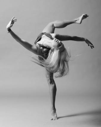 Monday 6:30 Gold/Silver/ Quartz Contempoary and Improv This class will take the lines from Ballet and put them with the raw and earthy qualities of contemporary dance.