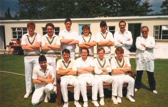 Pictured at Hatherley s New Ground in 1987 Standing M.Winstanley, M.Bloor, A.Cook, P.Jones, P.Havard, G.Thomas, K.Williams (Umpire). Front- J.Jones, P.Sussex, K.Holmes, R.Wallace(Capt), M.