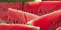 As far as fruits go, watermelon is one of the lowest in calories only 46 calories per cup! There are five common types of watermelon: seeded, seedless, mini (thumb size), yellow and orange.