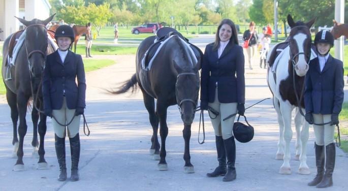 - Synergy was represented by Madi, Amanda, Lisa, Kimmie and Charlotte. It was Kimmie s first show with her new horse, Indy.