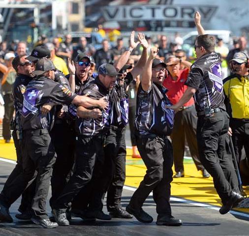 921 seconds to earn the Infinite Hero team a 20-point bonus. Matt Hagan and the Mopar/Rocky recorded the fastest run ever by a Funny Car on a 1,000-foot course when their Dodge reached 325.