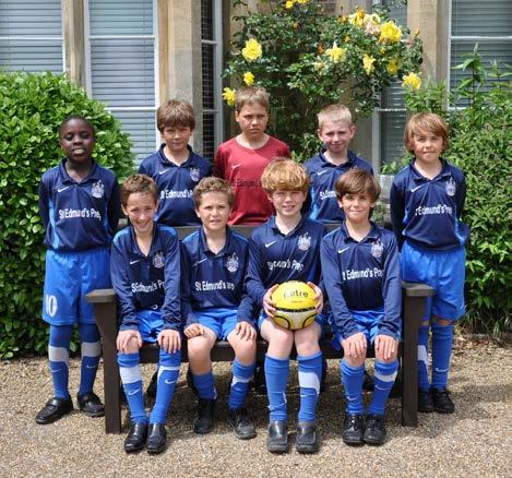 Football Review W70 D15 L16 (101 matches) Sports Colours Awarded to: Edward Hanley, Freddie Knight, Gus Lawrence, Henry Jonscher, Phoenix Healy, Oliver Knipe, Matthew Kiwanuka, Morgan Davies and