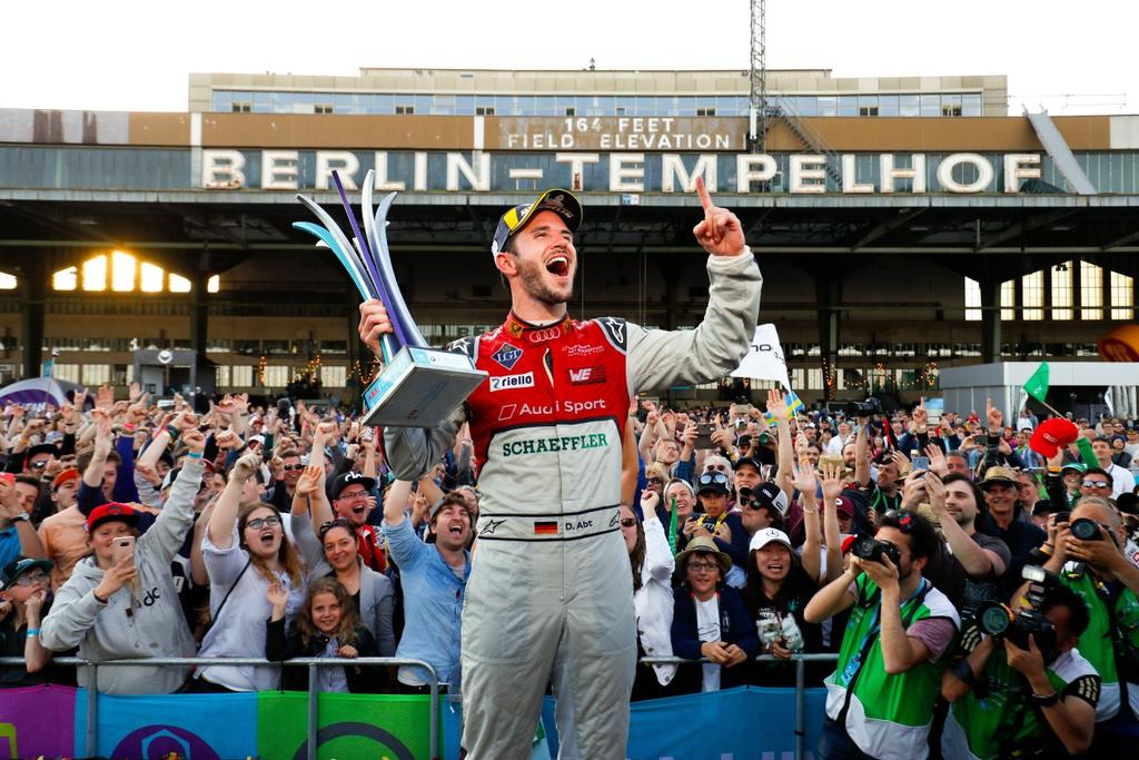 ROUND 8 Paris eprix Paris, home of the FIA missed the inaugural season of the fully electric single-seater series, but has hosted race in every year since. The 1.