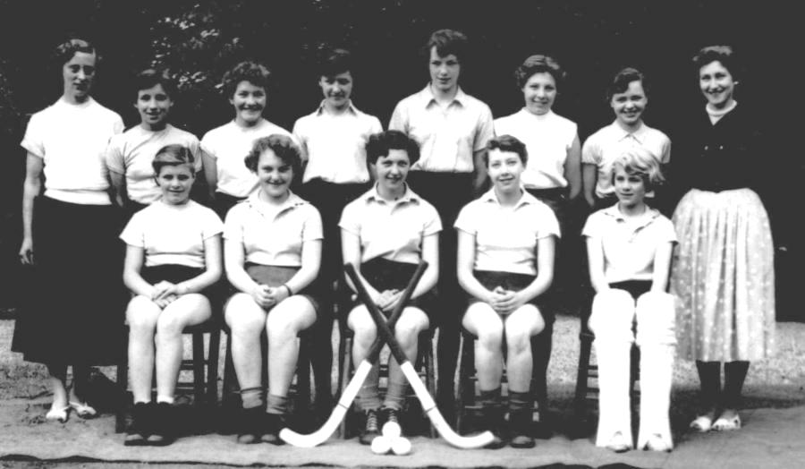 Hockey 2 nd XI Photo from Dilys Hughes. Thank you, Dilys. Back Row L-R: Miss. Hampshire, Dilys Hughes, Gwen Cavanagh, J.