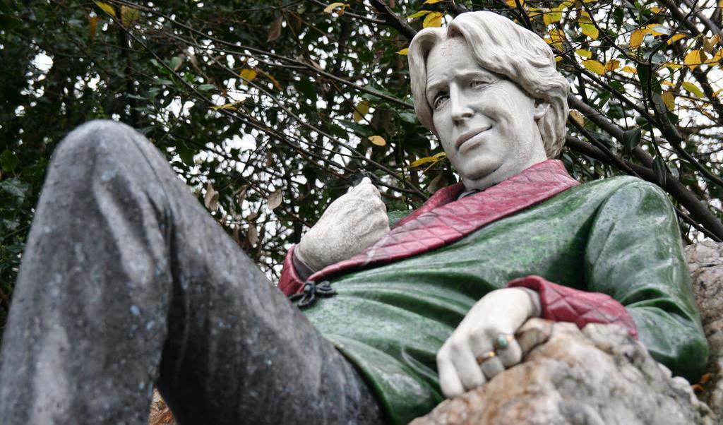 5 STORIES, MYTHS AND LEGENDS OF IRELAND 4 Follow the footsteps of the writers and storytellers of Dublin, from Oscar Wilde to Dracula, and dive into a world of fantasy and fiction which you and your