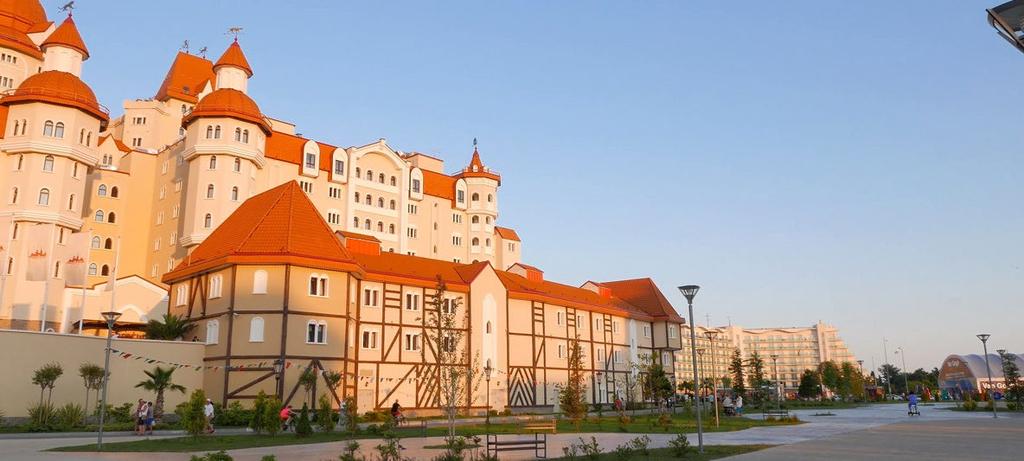 ancient, medieval architecture of yesteryear with new technologies, the 278-room Bogatyr Hotel is ideally placed amidst the year-round entertainment center of Russian folklore, Sochi Park.