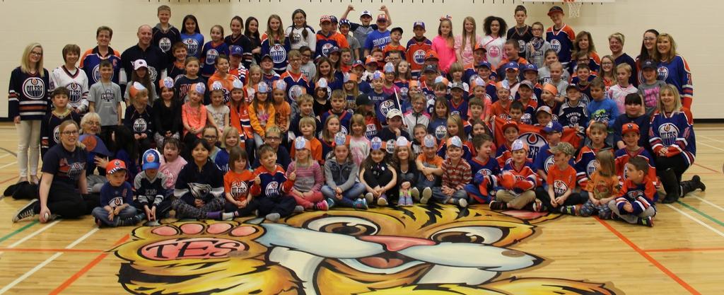 When we had our Oilers Day here at school, it was amazing to see how many students wore jerseys, hats, touques and brought flags and banners.