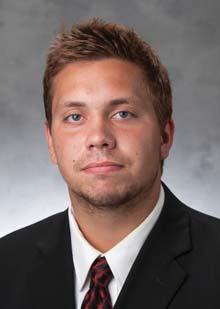 NIU HUSKIES 2014 THE PLAYERS 46 AARON FISCHER Fullback 5-10 227 Fr. HS Sun Prairie, Wis. Sun Prairie HS High School Two-time all-conference honoree. Named a team captain prior to the 2013 season.