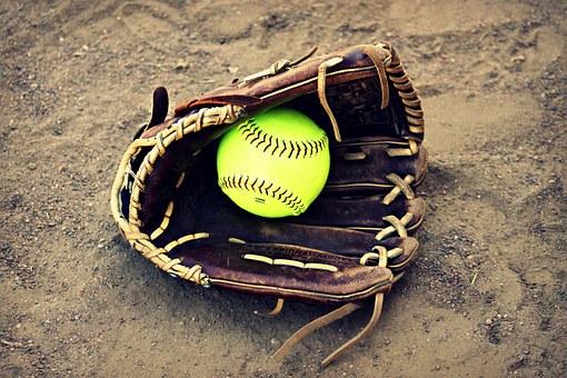 interested in playing softball with Notre Dame Green Pond's Junior High program.