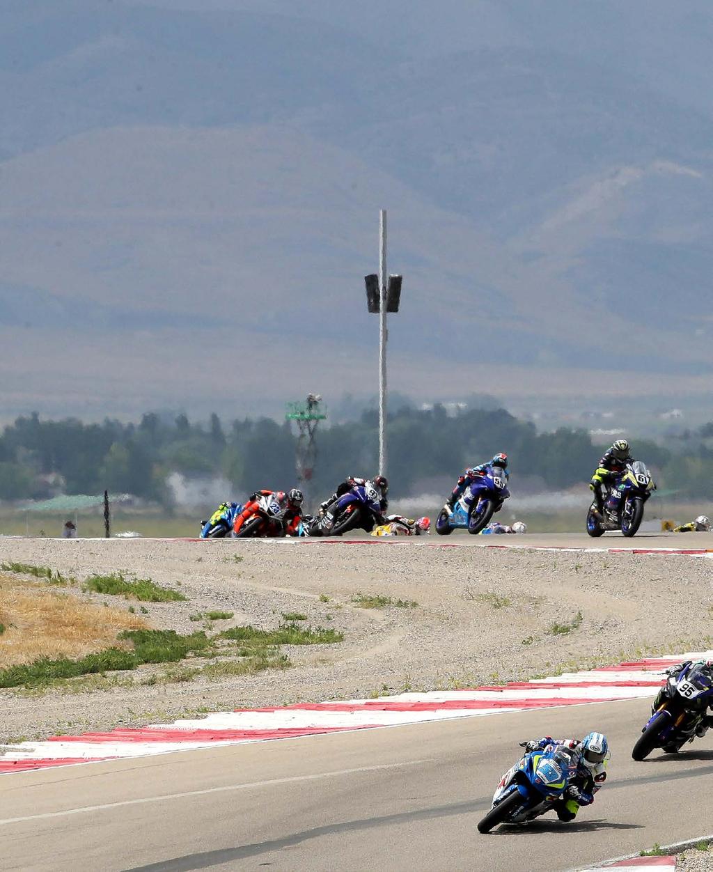 ROUND 6 / JULY 20-22, 2018 UTAH MOTORSPORTS CAMPUS / TOOLE, UTAH ROAD RACE P84 MOTOAMERICA FIM NORTH AMERICAN ROAD RACING CHAMPI In the championship race, Beaubier leads on 248 to Elias 199; Scholtz
