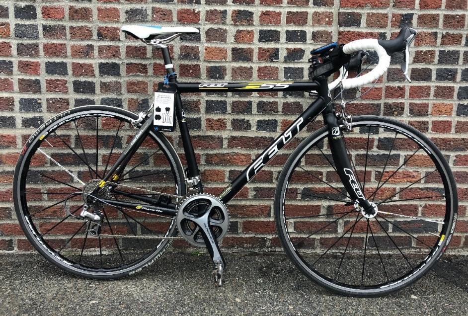 FELT F55 CARBON RACER Value: $1,500 Size: Medium The Felt F55 is a top of the line road bike great for everyday riding or race level events.