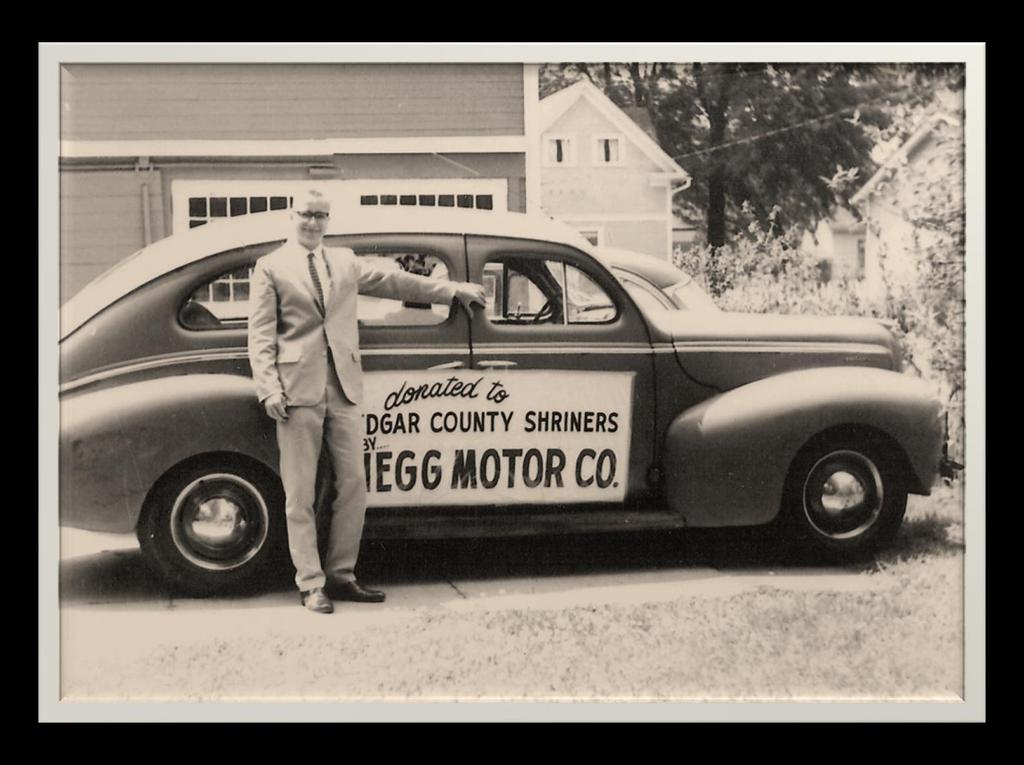 Vol. 35 Issue 6 A Monthly Publication of The Indy Chapter of The Studebaker Drivers Club June 2010 Bob Palma, at age 15, poses with his first car, a 1940 Mercury sedan, in early July 1961.