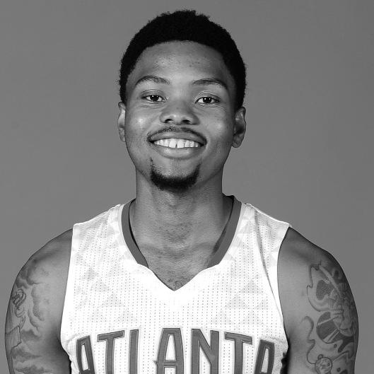 Kent Bazemore Guard 6-5, 201 Old Dominion/USA 4th Year Born: 7/1/89 KENT BAZEMORE #24 2015-16 REGULAR SEASON: Averaged 11.6 points, 5.1 rebounds, 2.3 assists and 1.3 steals in 27.8 minutes (.441 FG%,.