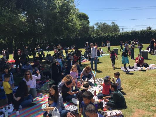 Lunch on the Lawn was a huge success!!! Yummy food and family.