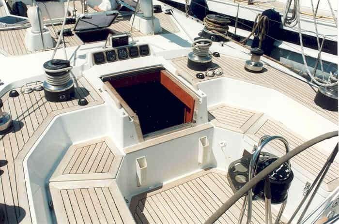 Deck and Hull: Fiberglass sandwich hull painted Awlgrip blue (1998). Superstructure Awlgrip painted 1998 and 2001.