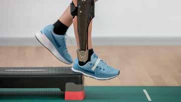 The following five mistakes often occur at the outset of training. For all of these mistakes, repeat the exercise with the correct foot position.