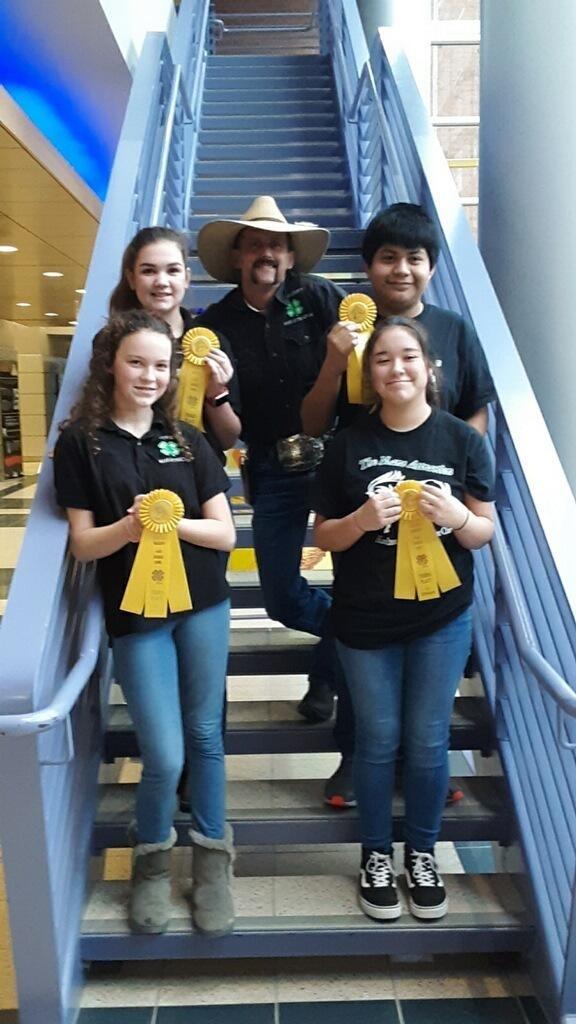 4-H Mane Attraction Horse Club competes at Eastern Region Hippology and Horse Bowl Club members competed at the 2019 Eastern Region 4-H Hippology and Horse Bowl contests at the University