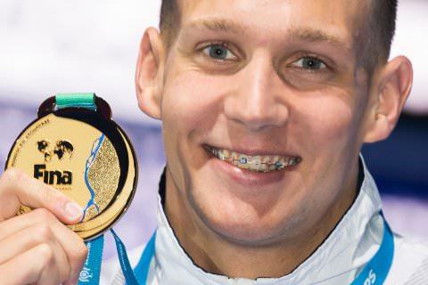 Combined with Townley Haas, Blake Pieroni, and Nathan Adrian, the American team won gold with a time of 3:10.06, earning him his first gold medal of the Championships.