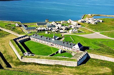 Fort Louisburg The French Acadians had lost their Capital, so King Louis XIV had Fort Louisburg built on Cape Breton Island.
