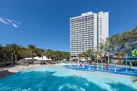 HOTELS Officials Hotel RACV Resorts Queensland Ross Street,