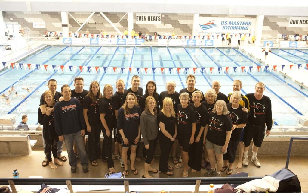 T E A W I S C O N S I N During the relays at nationals it felt like all 1,862 swimmers were on deck at the same time!