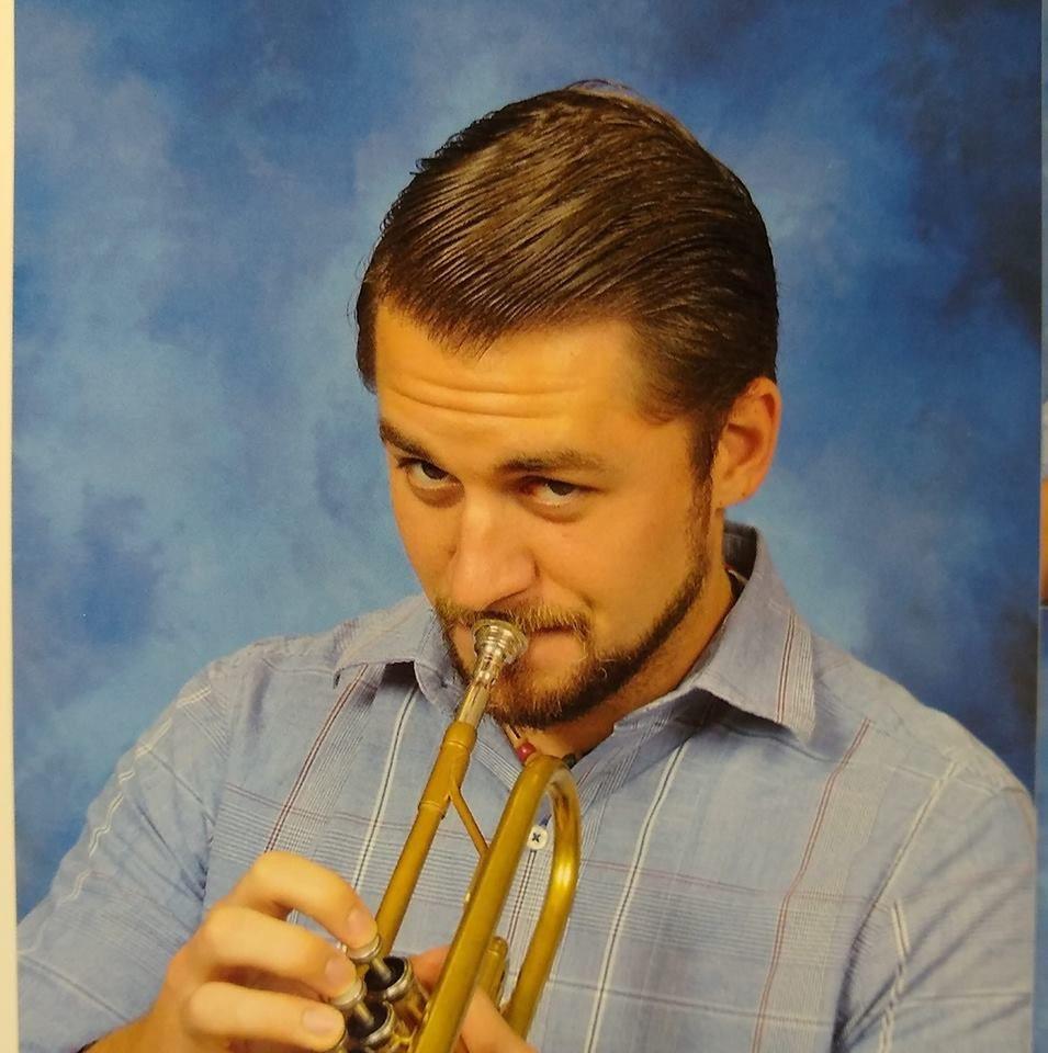Jordan Moore Jordan is currently the band director at Vinton Middle School in Vinton, Louisiana, as well as the assistant band director at Leblanc Middle School in Sulphur Louisiana.