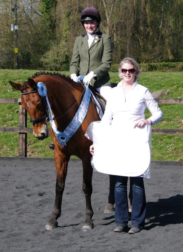 DAWSON S DELIGHTS PONY CLUB CHAMPIONSHIP The Dawson s Delights Pony club Championship was won by Catrin Menzies and Whitney but the Reserve Title was shared by Becky Pugh and Tudor Minstral from the