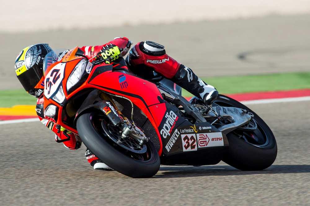 ITALY Iodaracing team: a promising season The FUCHS brand was well represented at the third round of the FIM SBK World Championship with Iodaracing and Althea BMW Racing teams (see page 3), on 3